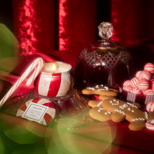 Load image into Gallery viewer, Voluspa Crushed Candy Cane Mini Tin - 5167