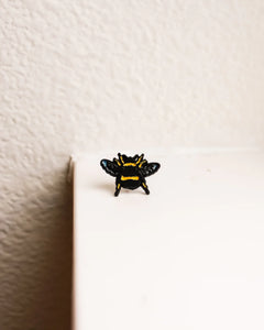 Busy Bee Pin | HEMLEVA