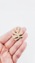 Load image into Gallery viewer, Monstera &#39;Ginny&#39; Pin | HEMLEVA