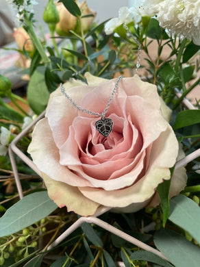 Tiny Charm Plant Necklace Stainless Steel Clarinervium